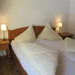 Reitstall Und Saloon San Jon 2* Scuol