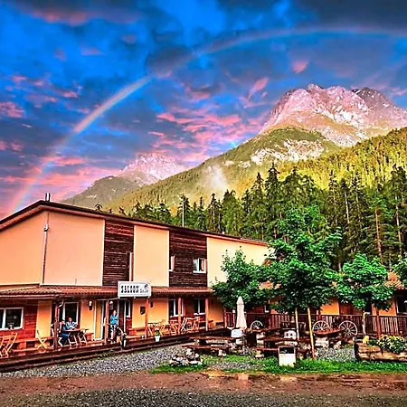 Hotel Reitstall Und Saloon San Jon Scuol