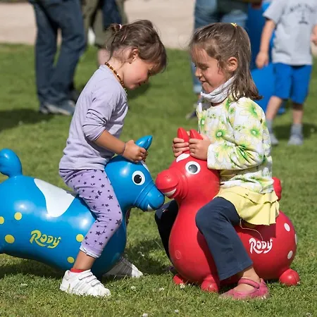 Hotel Reitstall Und Saloon San Jon