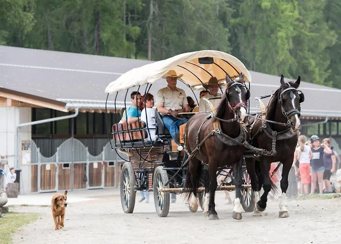Hotel Reitstall Und Saloon San Jon Scuol