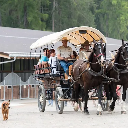 Hotel Reitstall Und Saloon San Jon Scuol